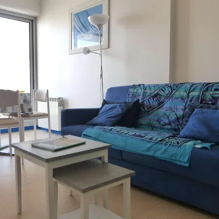 Sg020-285 2 Pieces 4 Couchages Gilles Croix De Vie